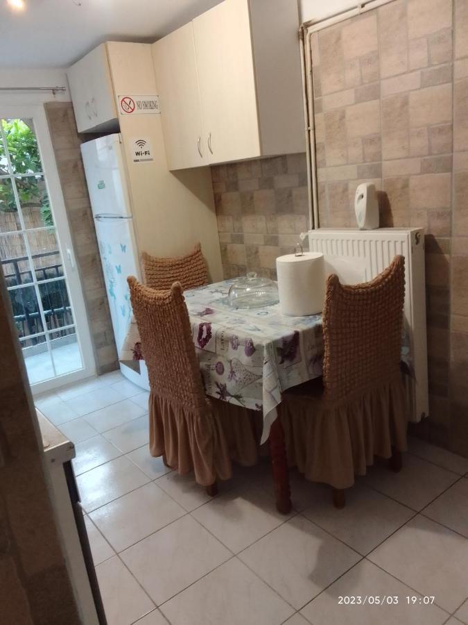 Апартаменты Antonia Family House Near Airport Порто-Рафти Экстерьер фото
