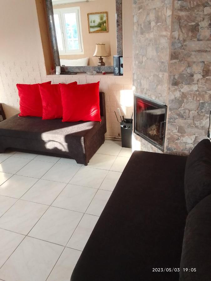 Апартаменты Antonia Family House Near Airport Порто-Рафти Экстерьер фото